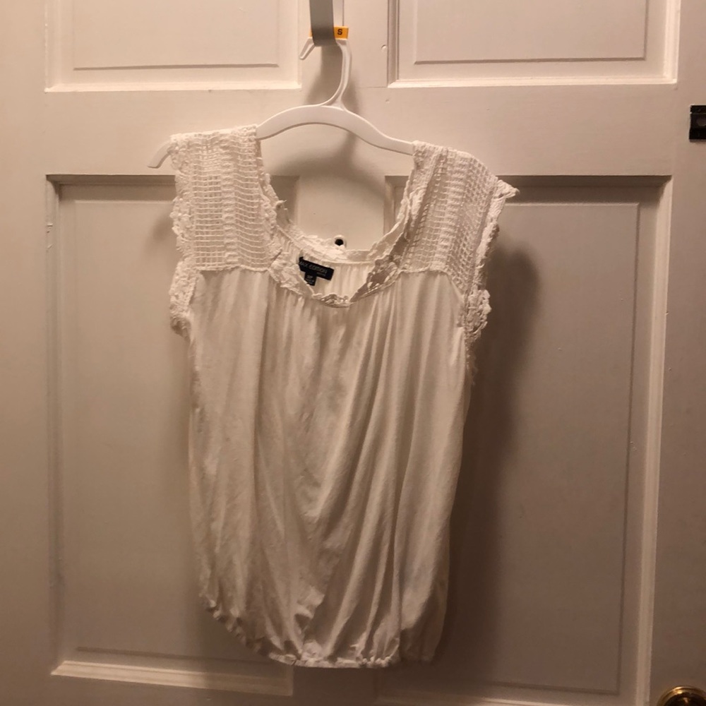 Casual white top